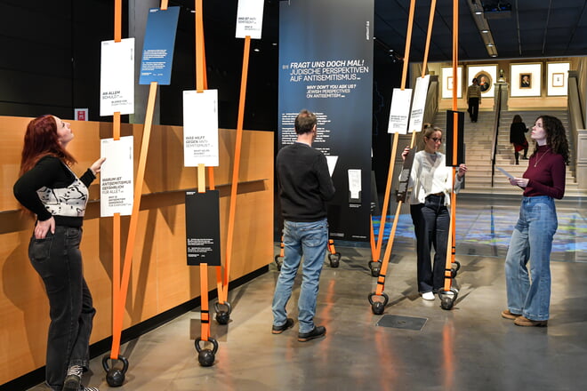 Sonderausstellung "Anti-Anti 2.0 - Fragt uns doch mal" im Haus der Geschichte Baden-W&uuml;rttemberg